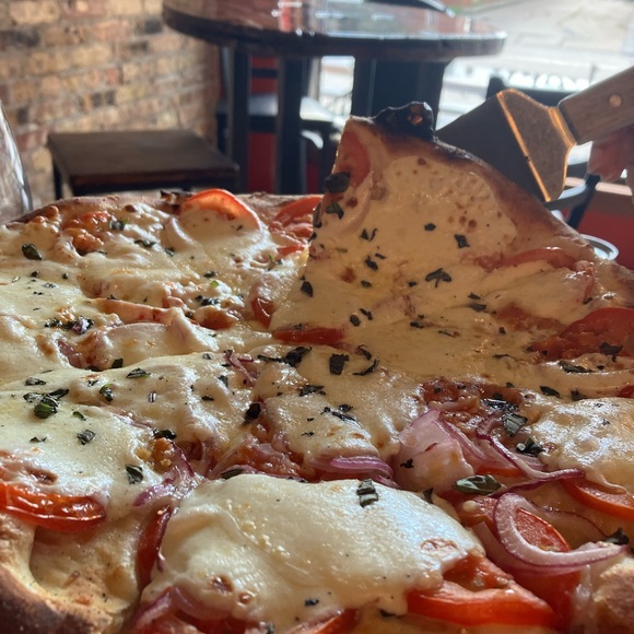 Get to know me! 🍕🌿🧄 - Picture 2 of 5